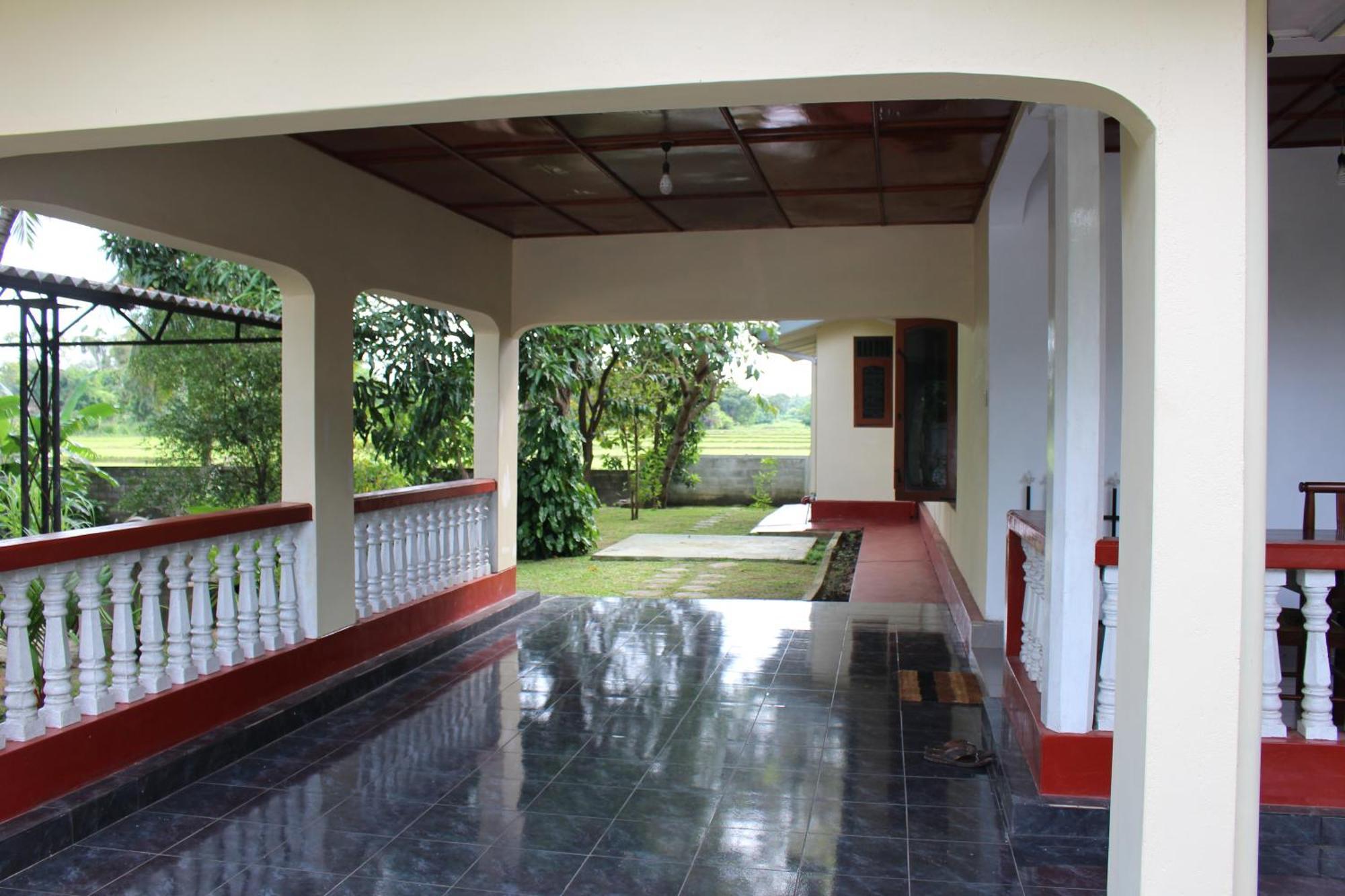 Sunshine Tourist Rest Hotel Anuradhapura Exterior photo